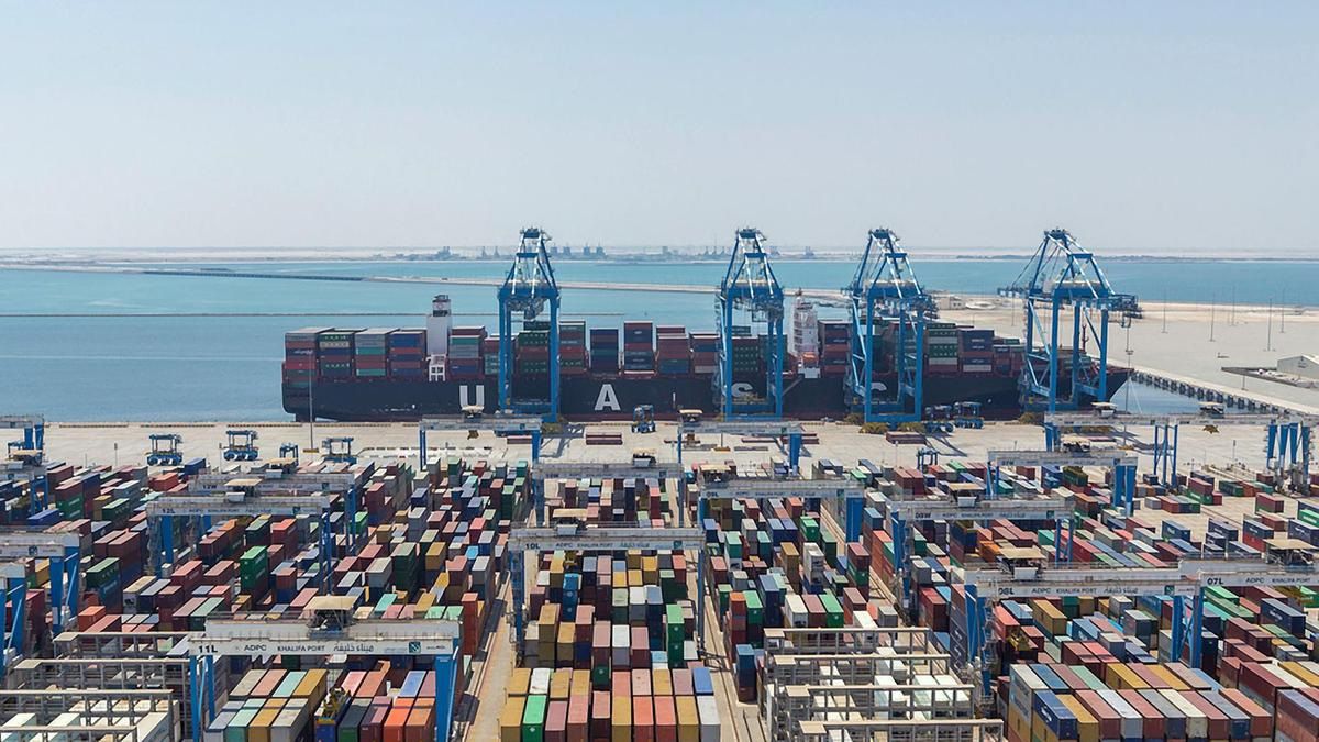 Abu Dhabi maritime port view